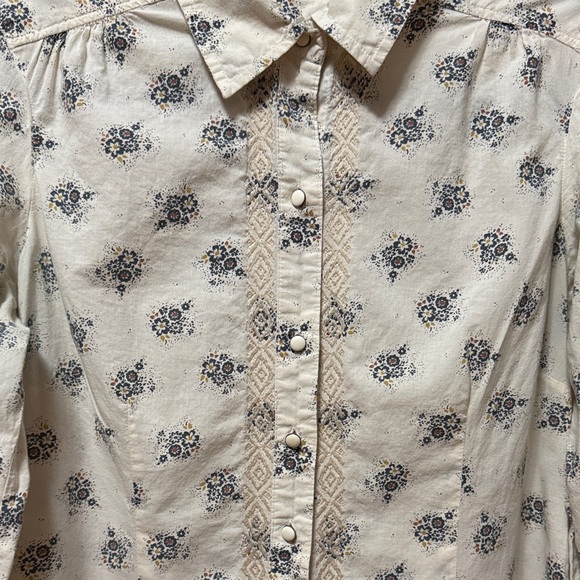 Ruff Hewn Cream and Blue Floral and Embroidered Button-Down Shirt - Picture 2 of 5